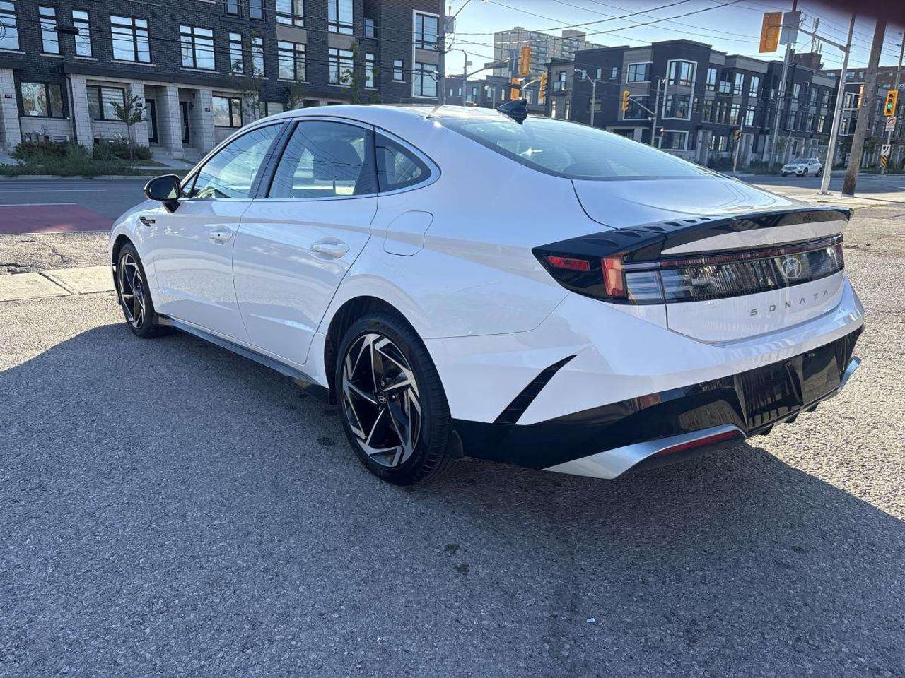 2026 Hyundai Sonata Preferred-Trend LOW MILEAGE Photo