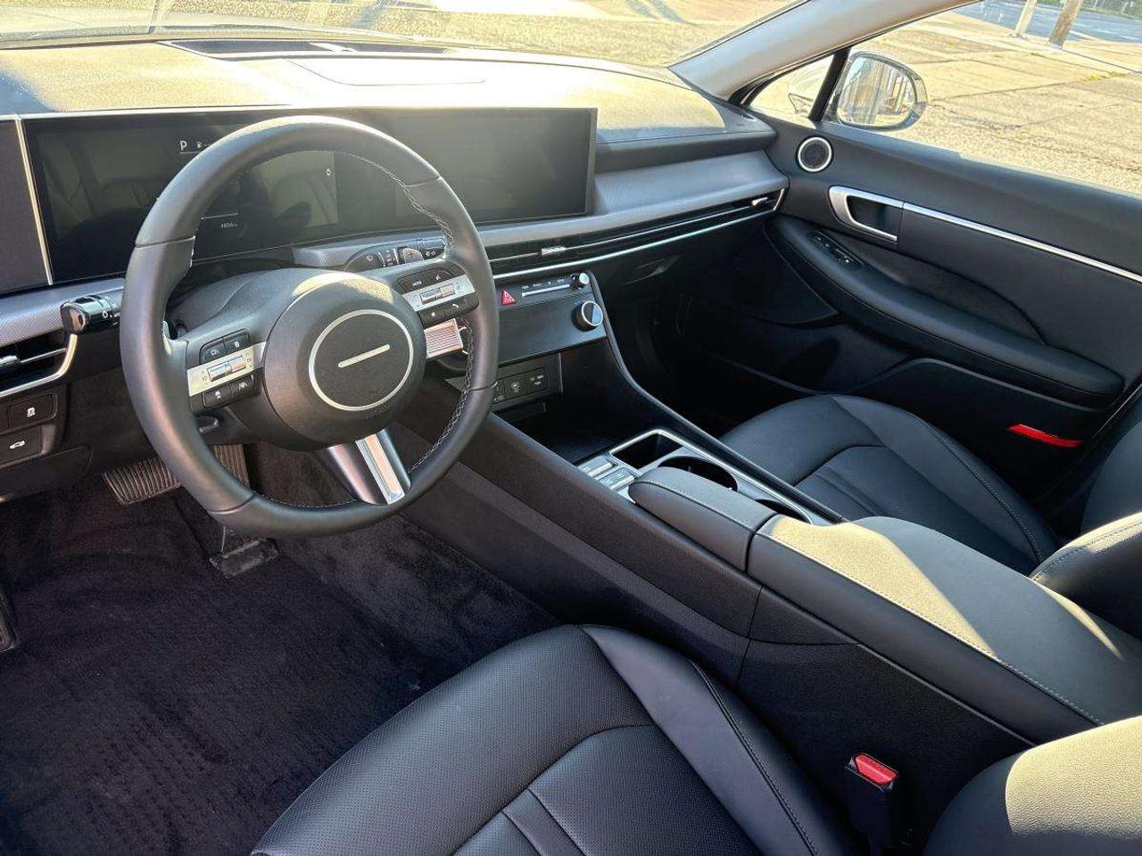 2026 Hyundai Sonata Preferred-Trend LOW MILEAGE Photo
