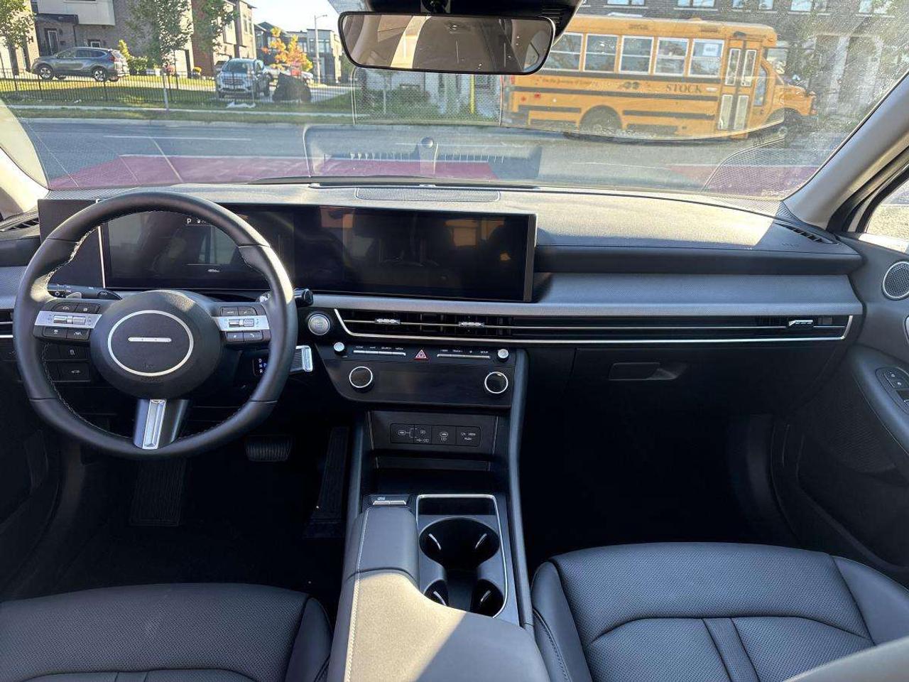 2026 Hyundai Sonata Preferred-Trend LOW MILEAGE Photo