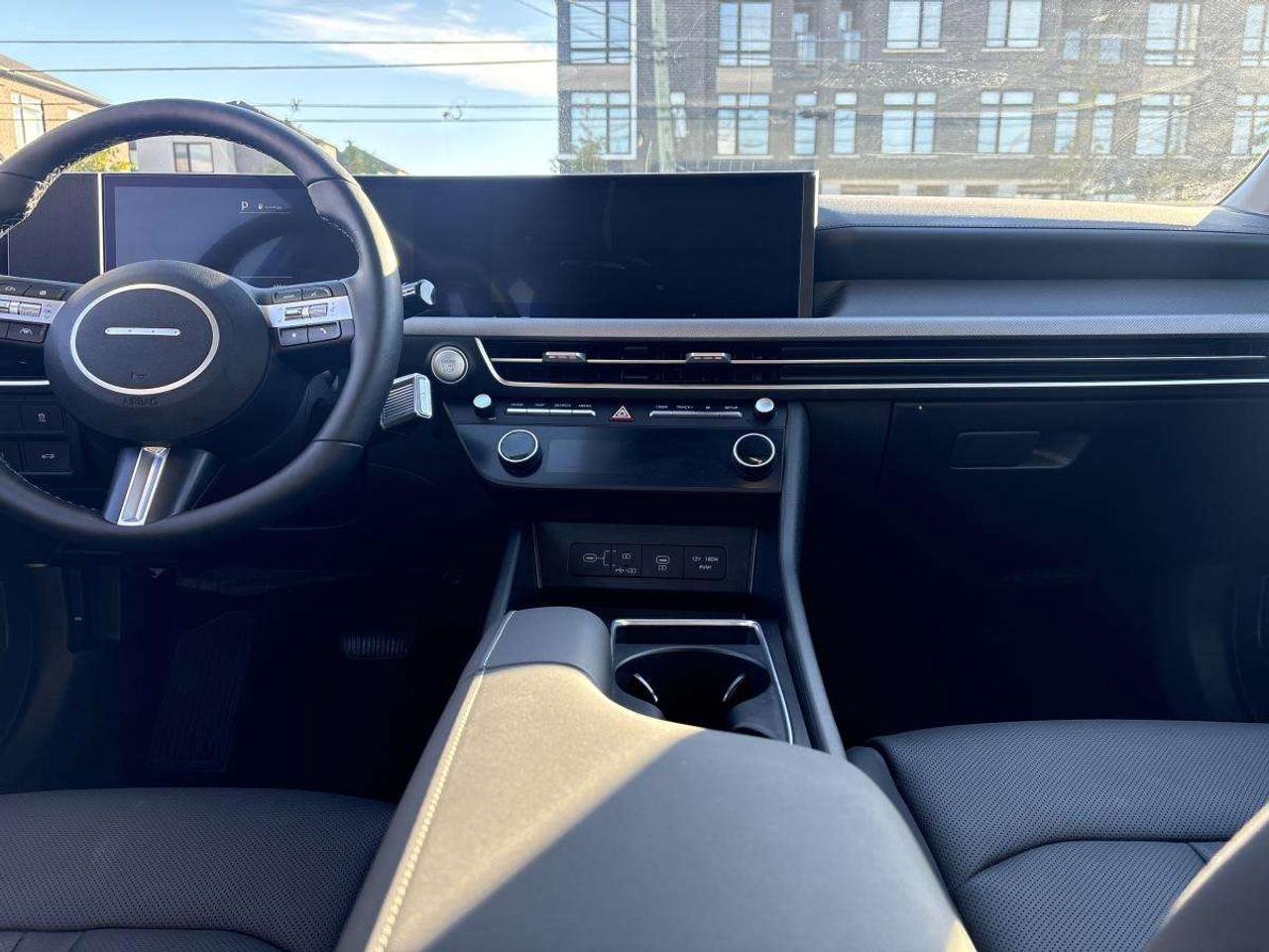 2026 Hyundai Sonata Preferred-Trend LOW MILEAGE Photo