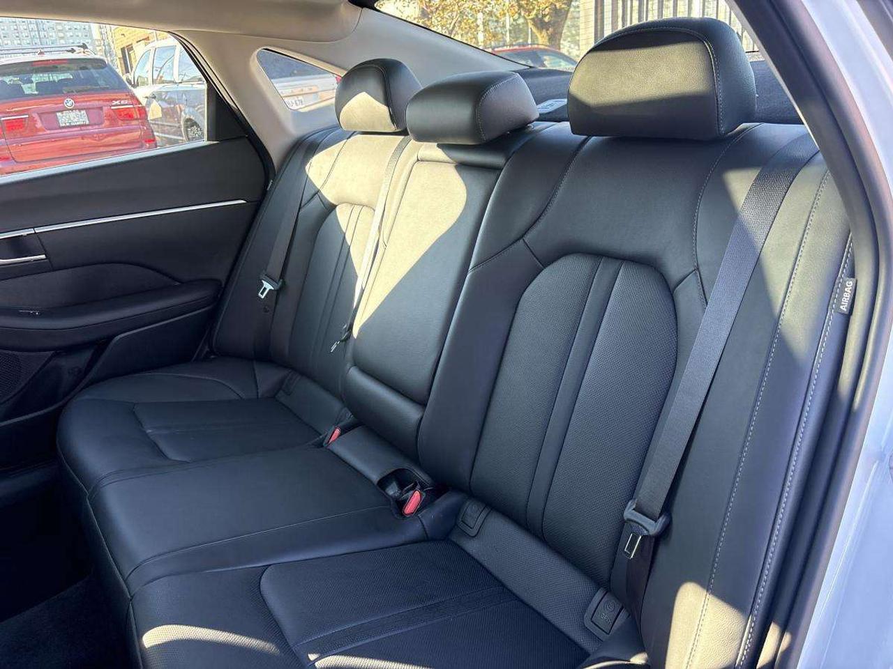 2026 Hyundai Sonata Preferred-Trend LOW MILEAGE Photo