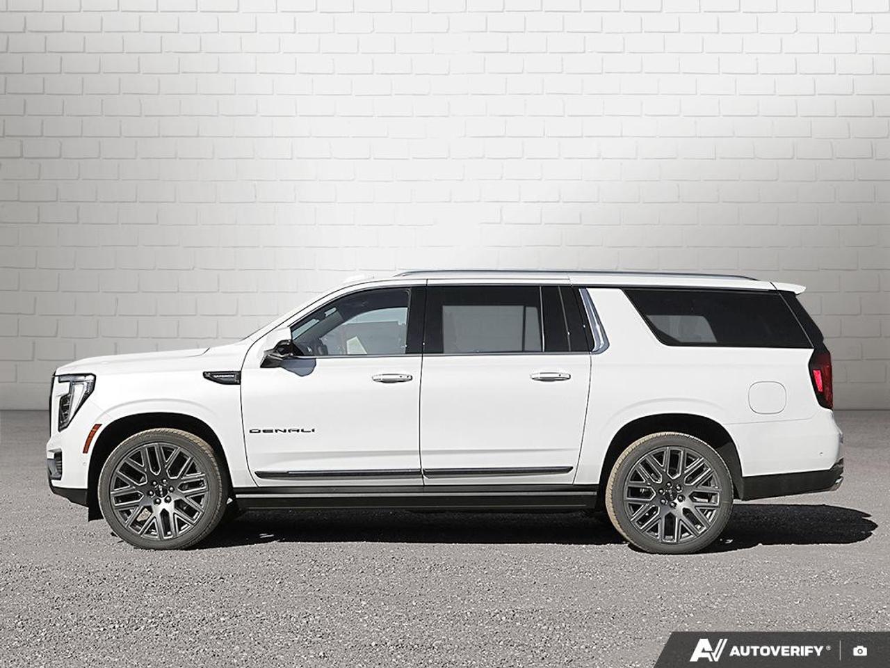 2027 GMC Yukon XL 4WD 4DR DENALI ULTIMATE Photo1
