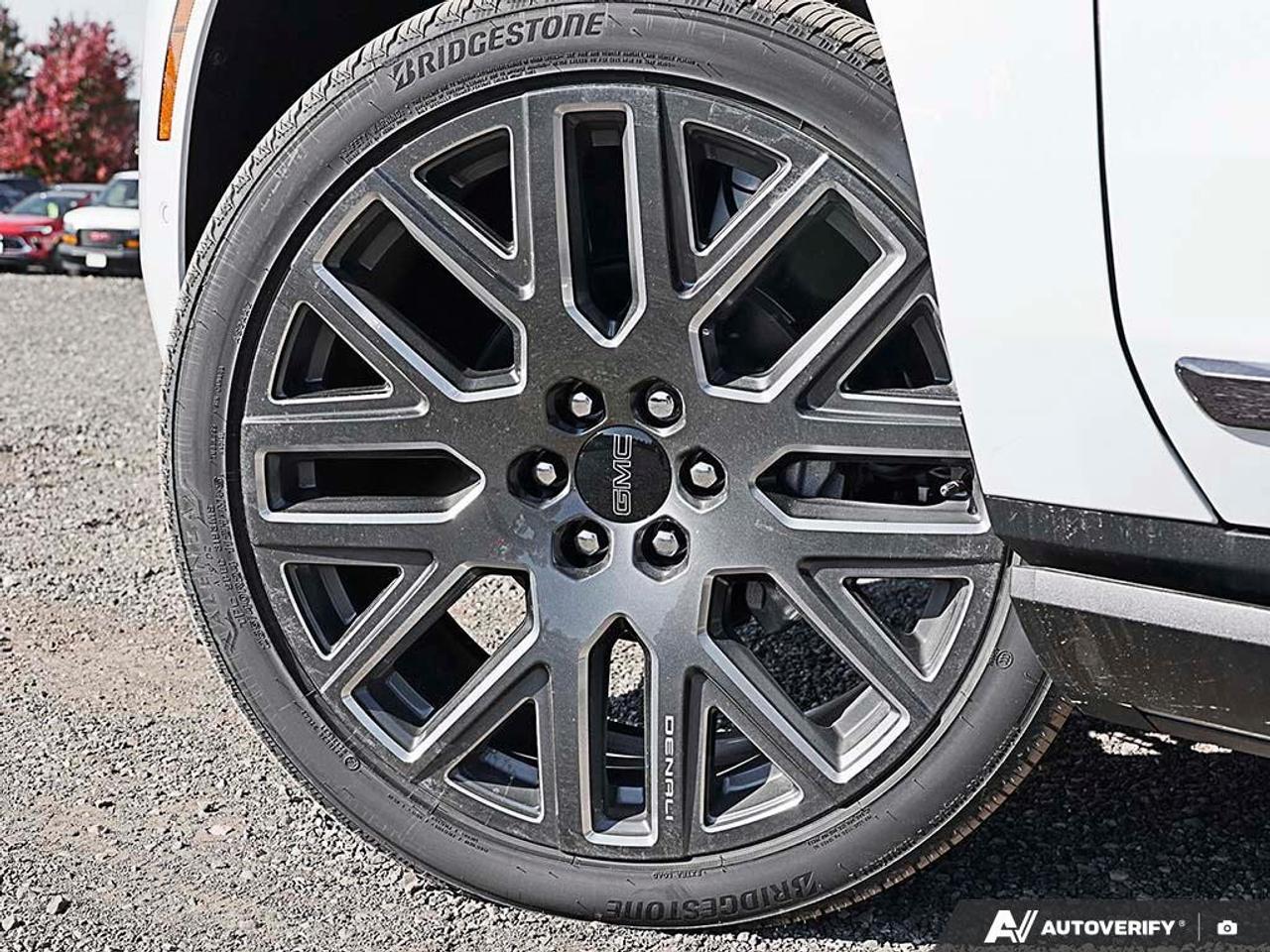 2027 GMC Yukon XL 4WD 4DR DENALI ULTIMATE Photo