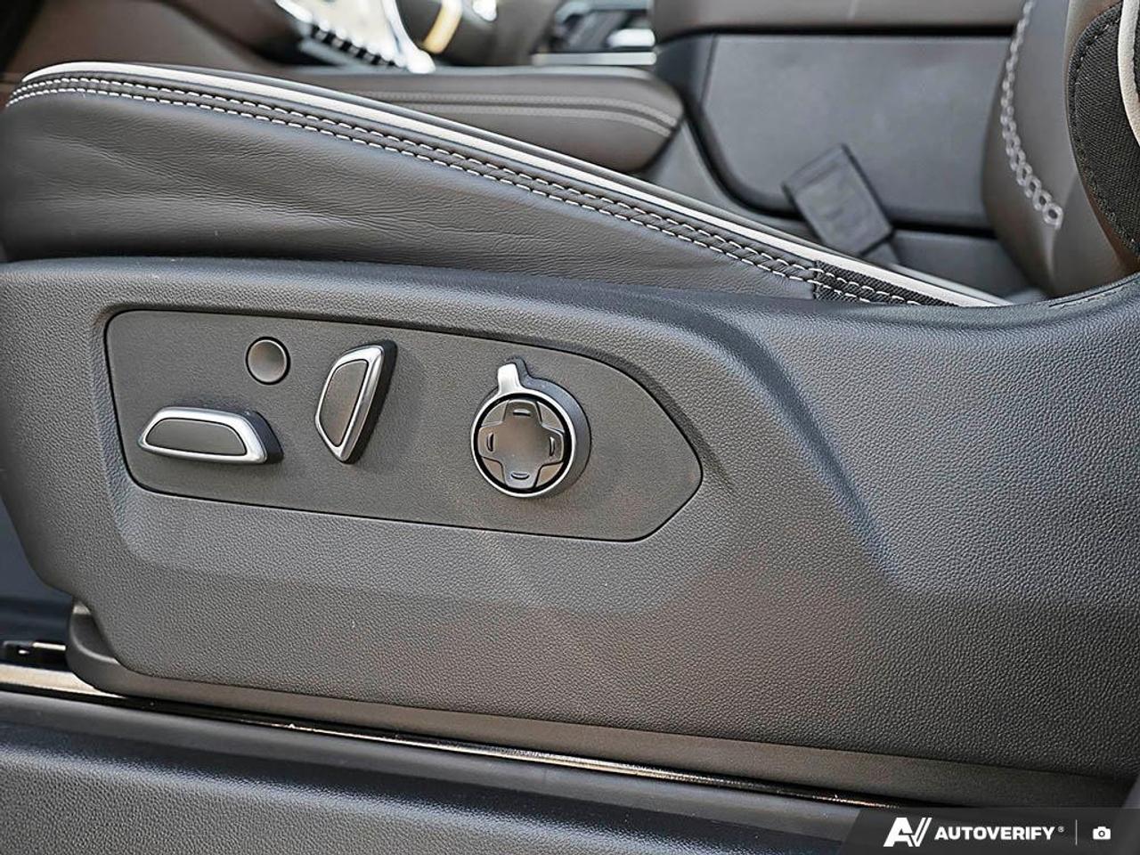2027 GMC Yukon XL 4WD 4DR DENALI ULTIMATE Photo