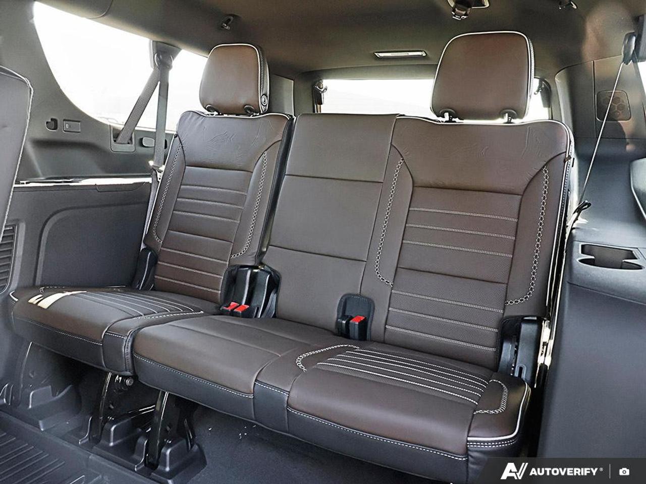 2027 GMC Yukon XL 4WD 4DR DENALI ULTIMATE Photo
