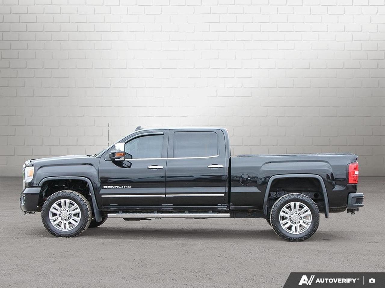 2016 GMC SIERRA 2500HD 4WD Crew Cab Standard Box Denali Photo5