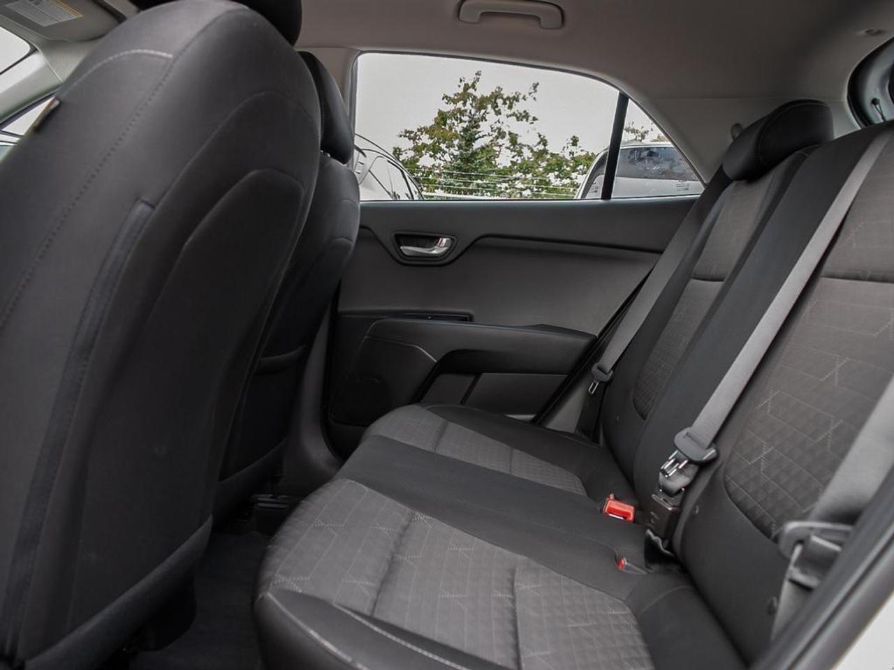 2023 Kia Rio 5-door  Photo