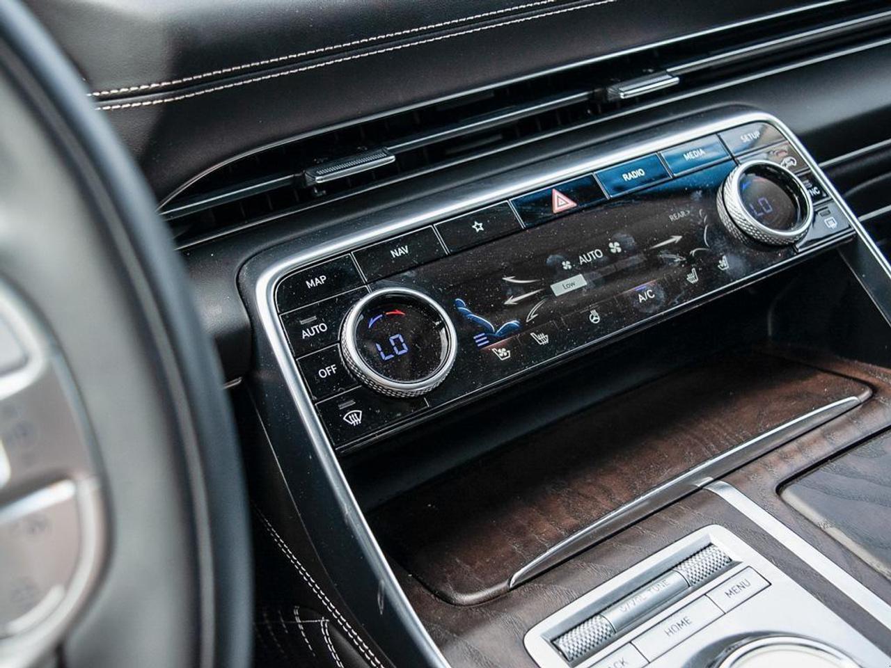 2024 Genesis GV80  Photo