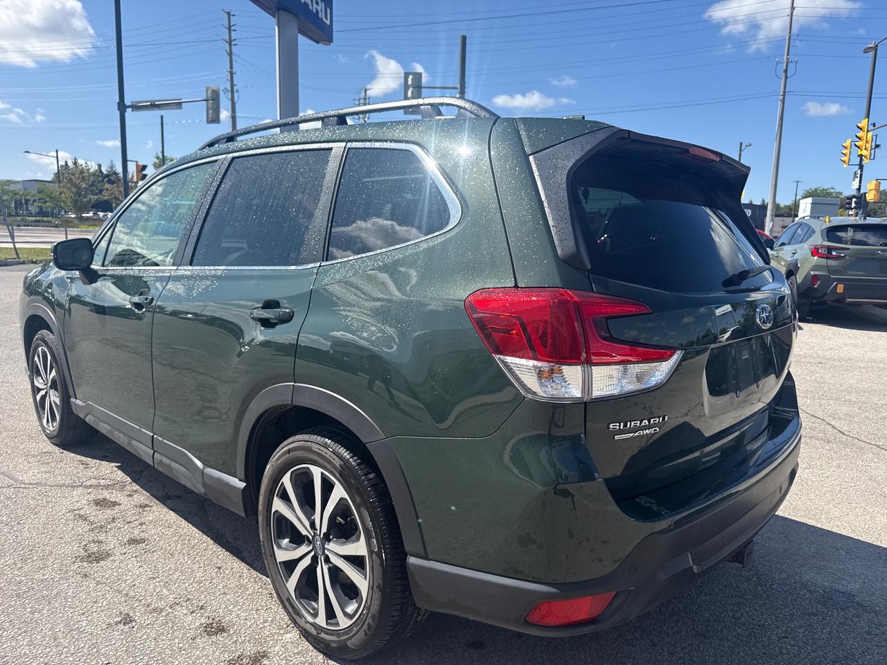 2022 Subaru Forester Limited 4dr All-Wheel Drive Photo4