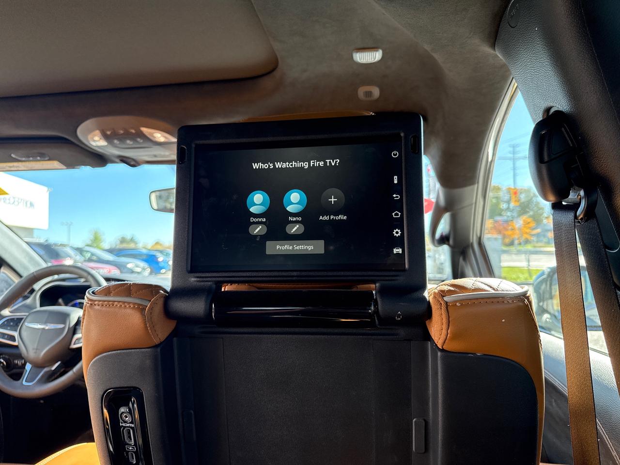 2023 Chrysler Pacifica Hybrid Pinnacle Passenger Van Photo