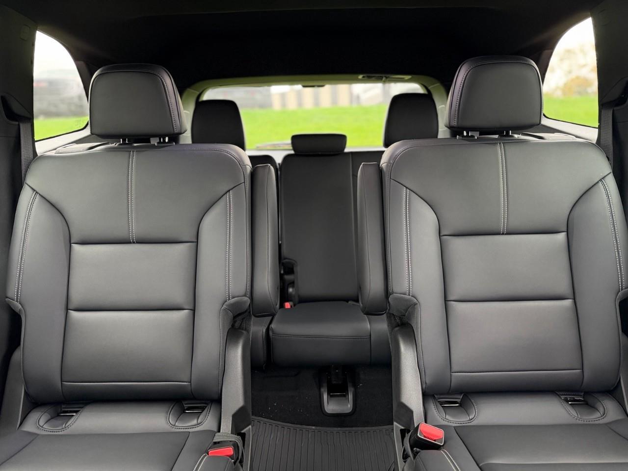2027 GMC Acadia Elevation 4dr All-Wheel Drive Photo