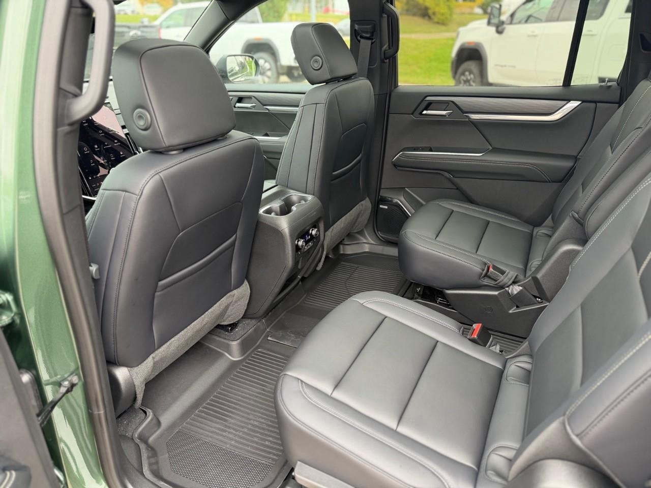 2027 GMC Acadia Elevation 4dr All-Wheel Drive Photo