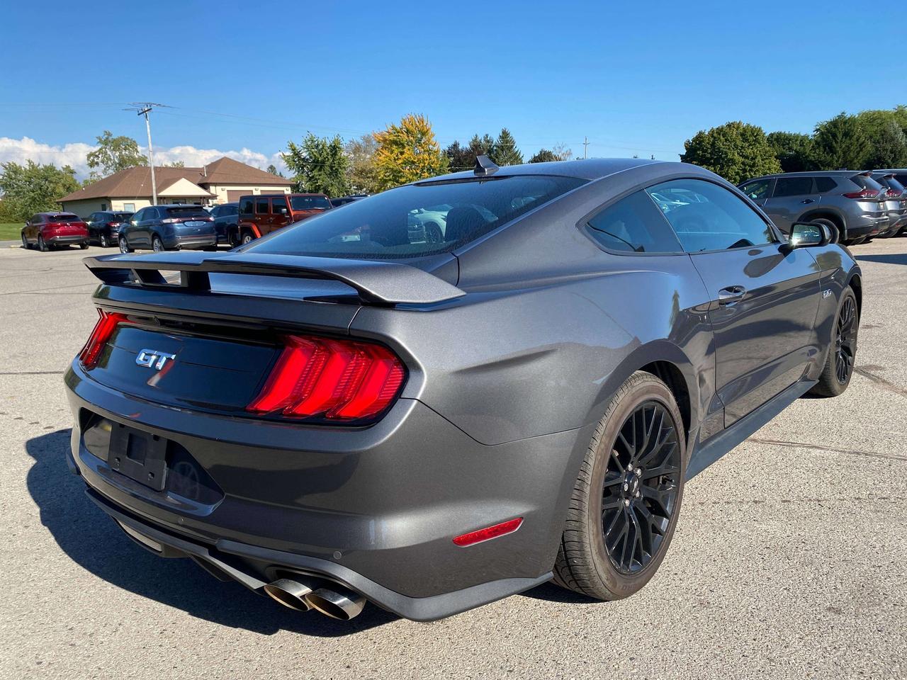 2021 Ford Mustang GT, 5 LITER, 6 SPEED MANUAL, 91 000 KMS! Photo