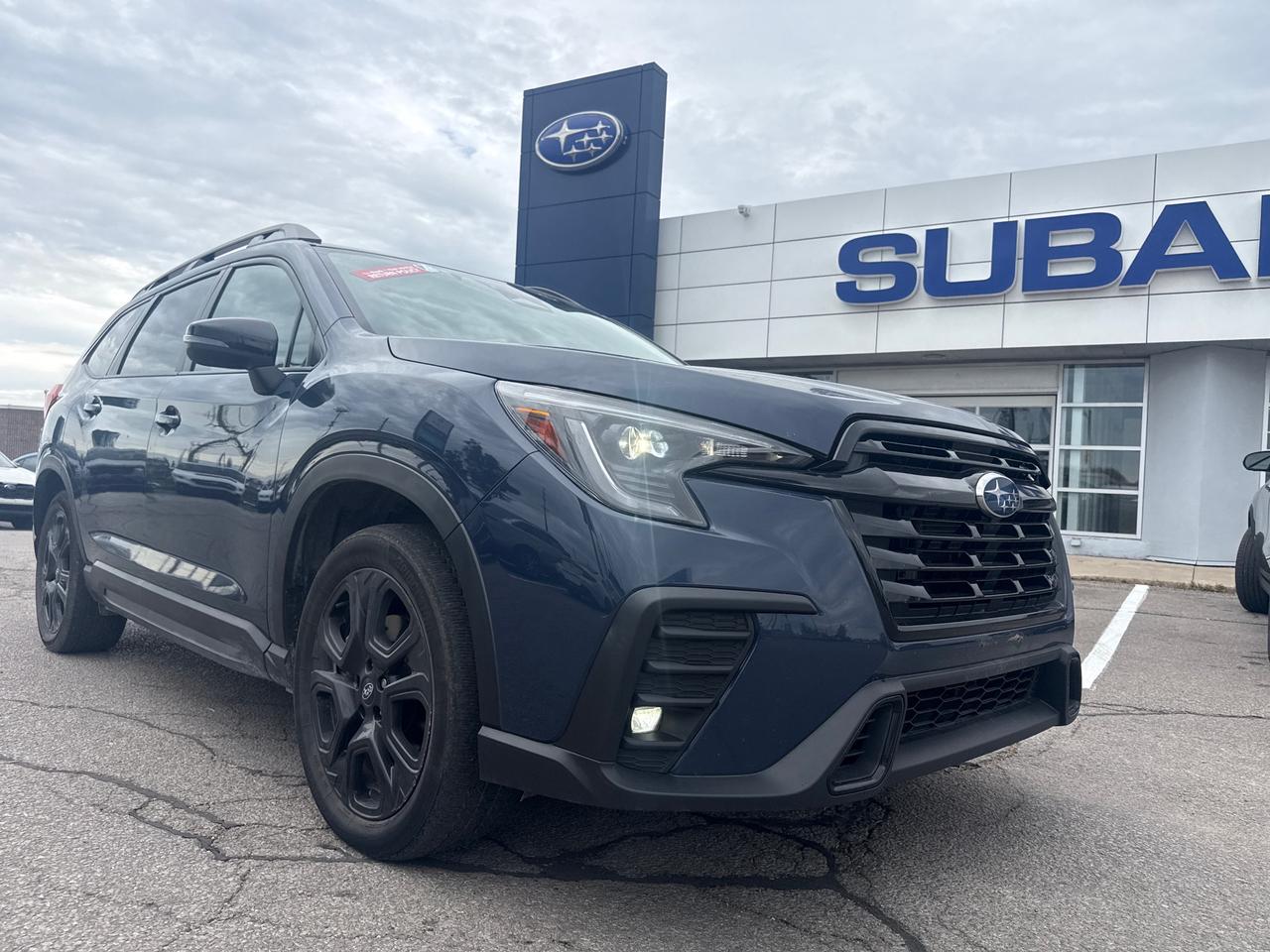 2023 Subaru ASCENT Onyx 7-Passenger (CVT) 4dr All-Wheel Drive Photo0