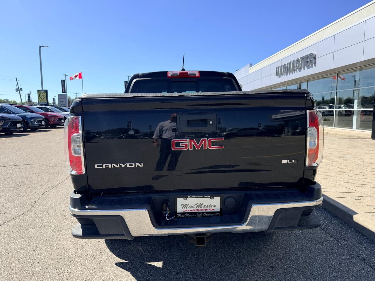 2016 GMC Canyon Crew Cab Short Box 2-Wheel Drive SLE Photo