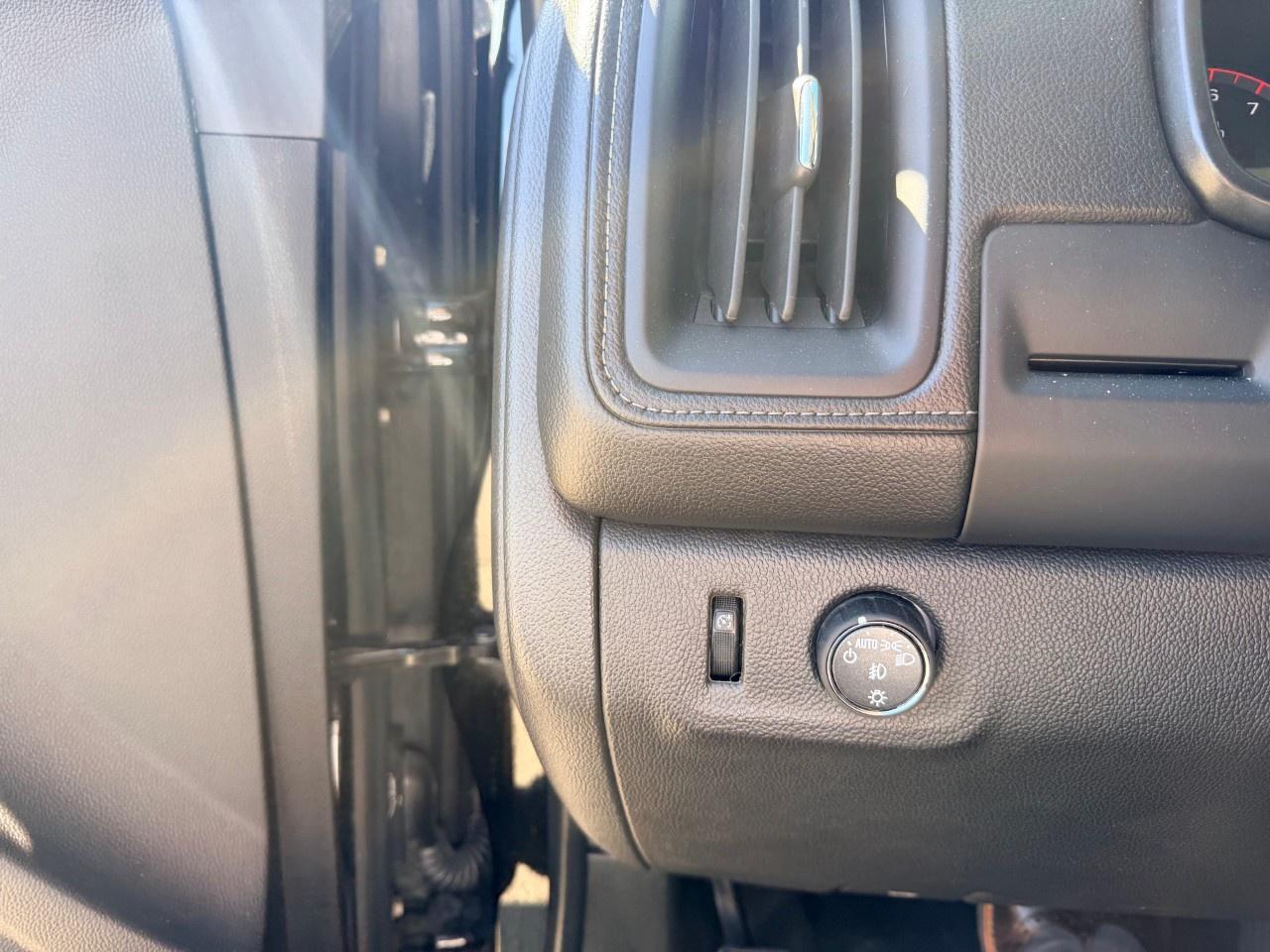 2016 GMC Canyon Crew Cab Short Box 2-Wheel Drive SLE Photo