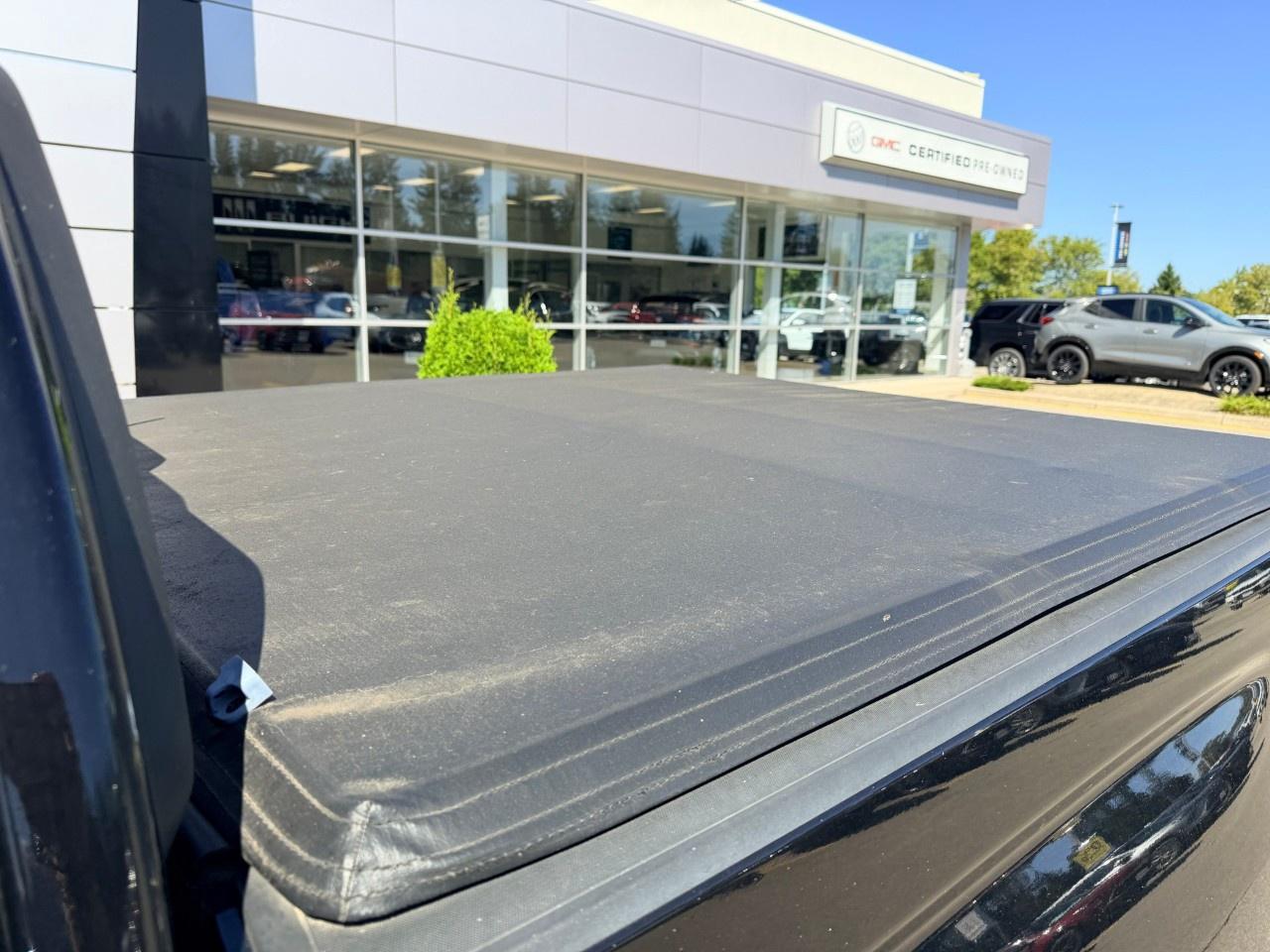 2016 GMC Canyon Crew Cab Short Box 2-Wheel Drive SLE Photo