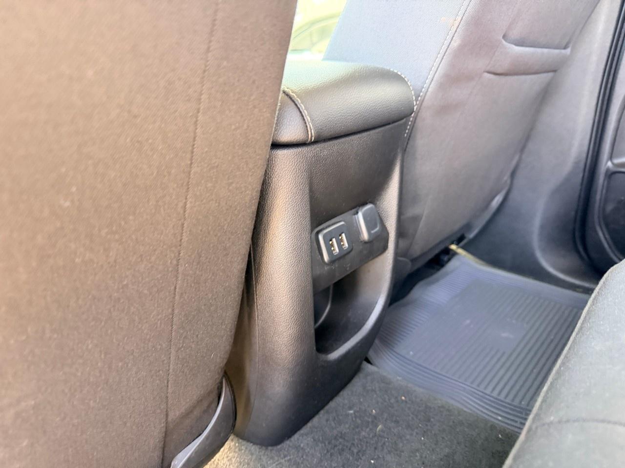 2016 GMC Canyon Crew Cab Short Box 2-Wheel Drive SLE Photo
