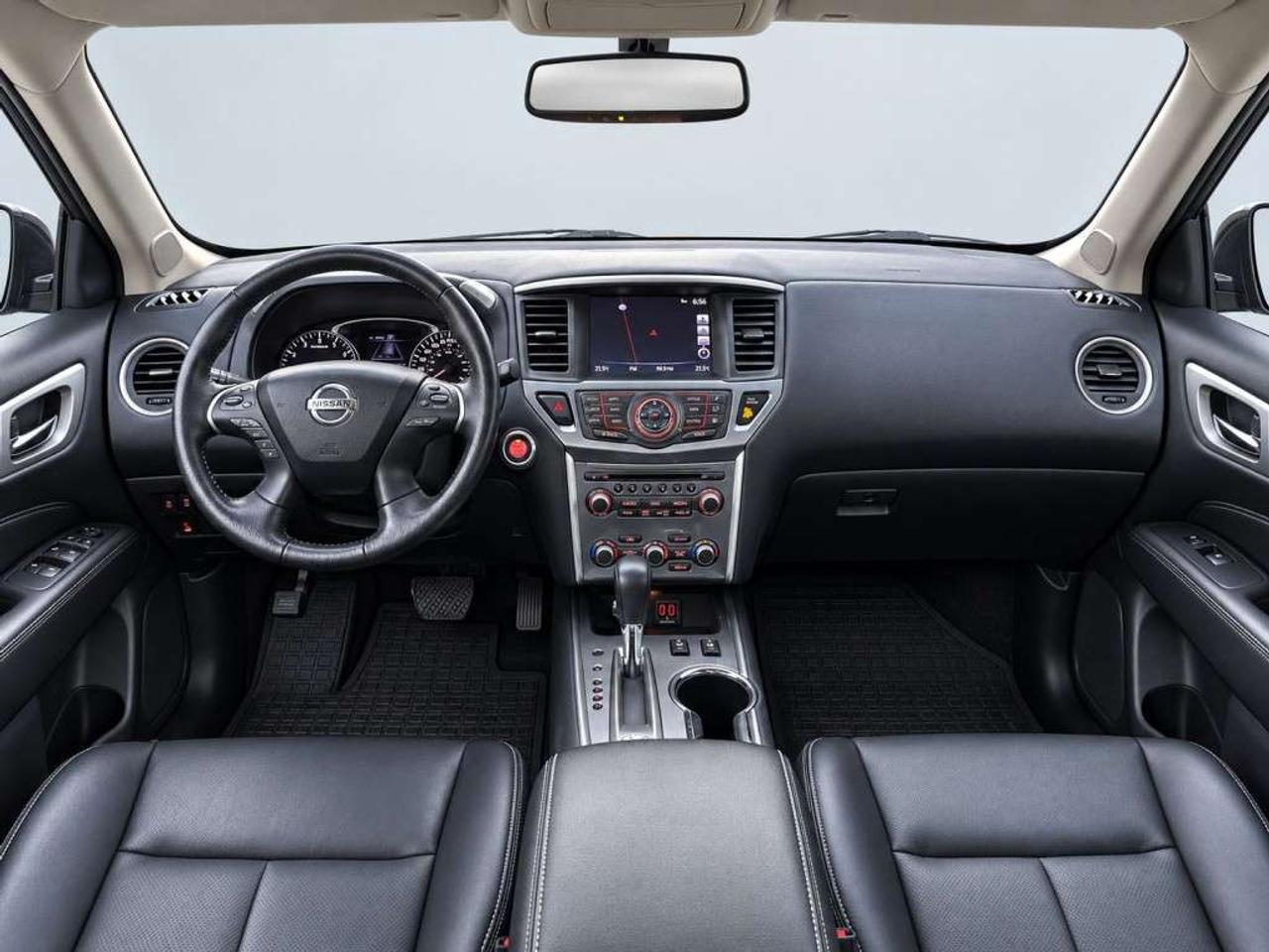 2019 Nissan Pathfinder LS / 7 Passenger / AWD / Leather / Sunroof / NAVI / Backup Cam / Heated Seats Photo