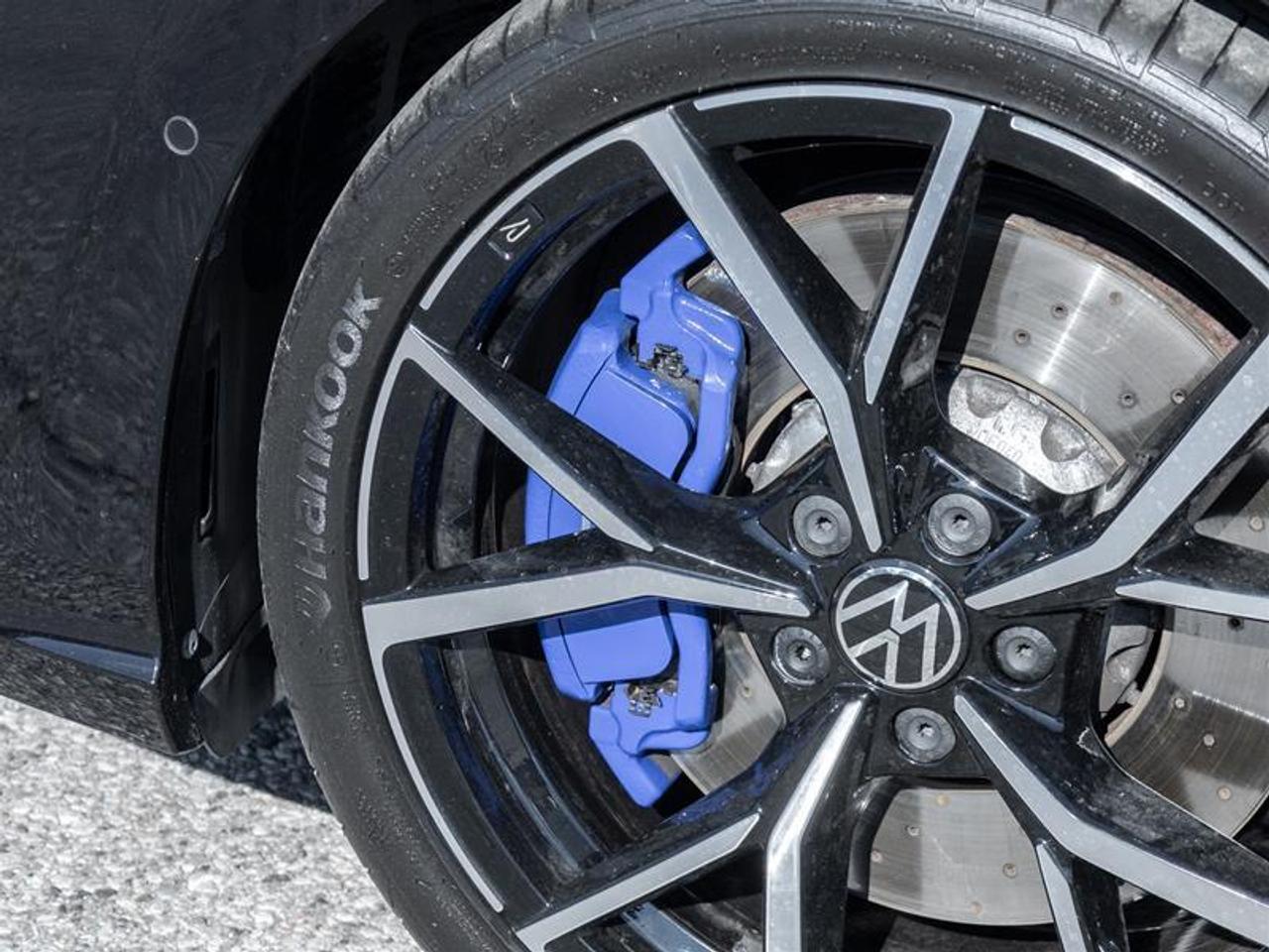 2024 Volkswagen Golf R Base (M6) 4dr All-Wheel Drive 4MOTION Hatchback Photo