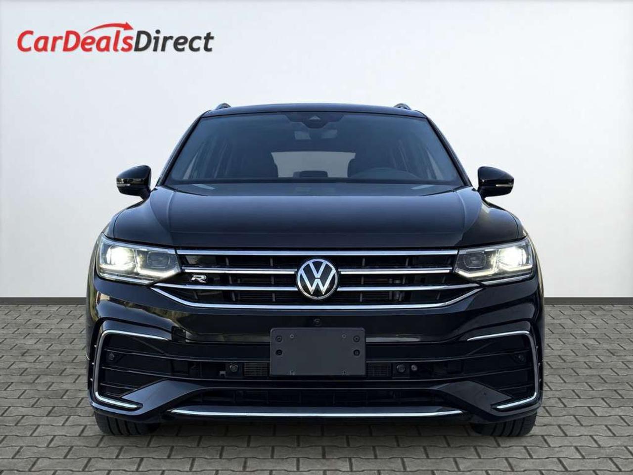 2022 Volkswagen Tiguan Highline R-Line 4MOTION    Leather   Panoramic Sunroof   NAVI   Heated & Cooled Seats   360 Cam   CarPlay   Remote Start Photo
