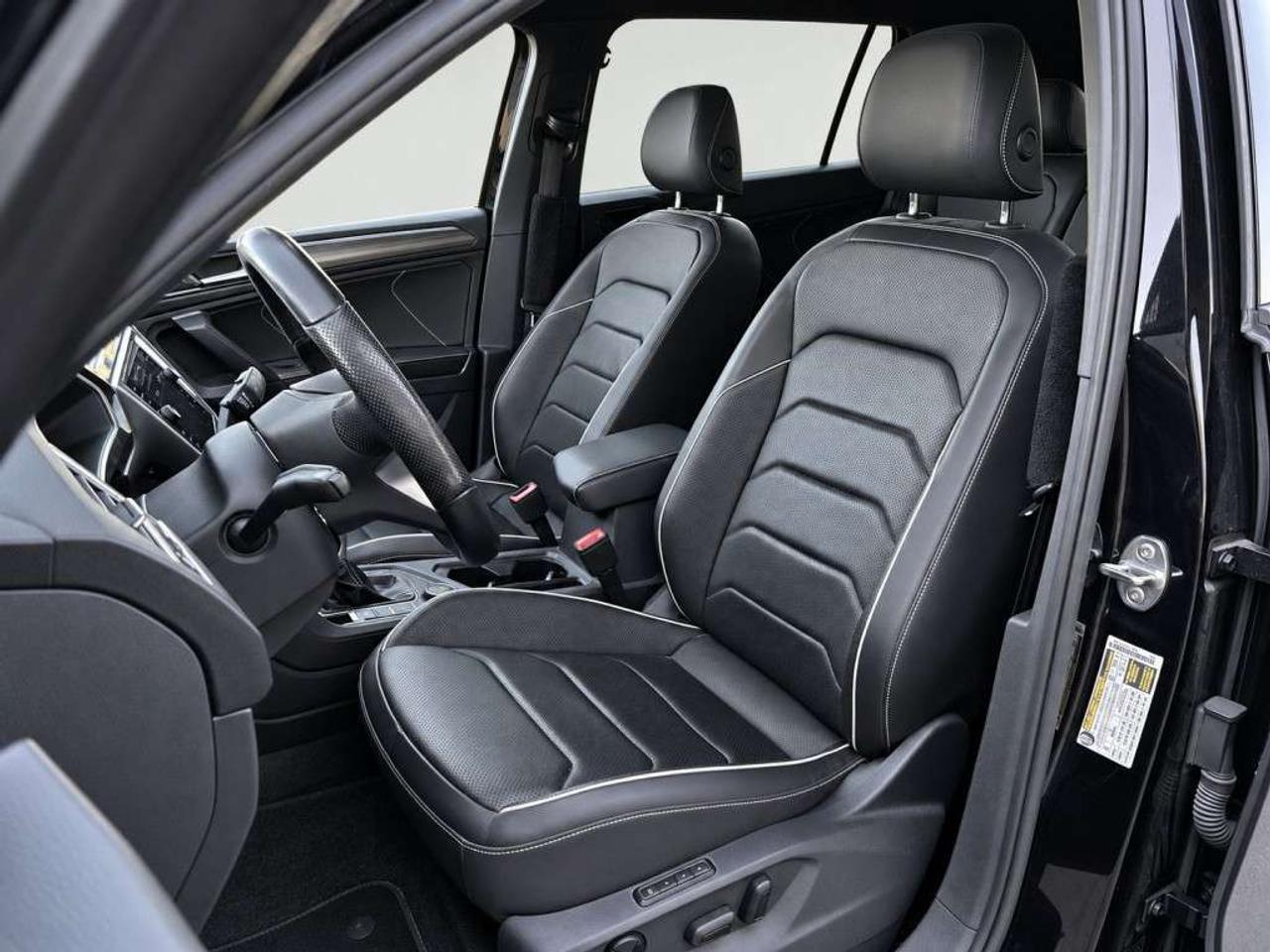 2022 Volkswagen Tiguan Highline R-Line 4MOTION    Leather   Panoramic Sunroof   NAVI   Heated & Cooled Seats   360 Cam   CarPlay   Remote Start Photo