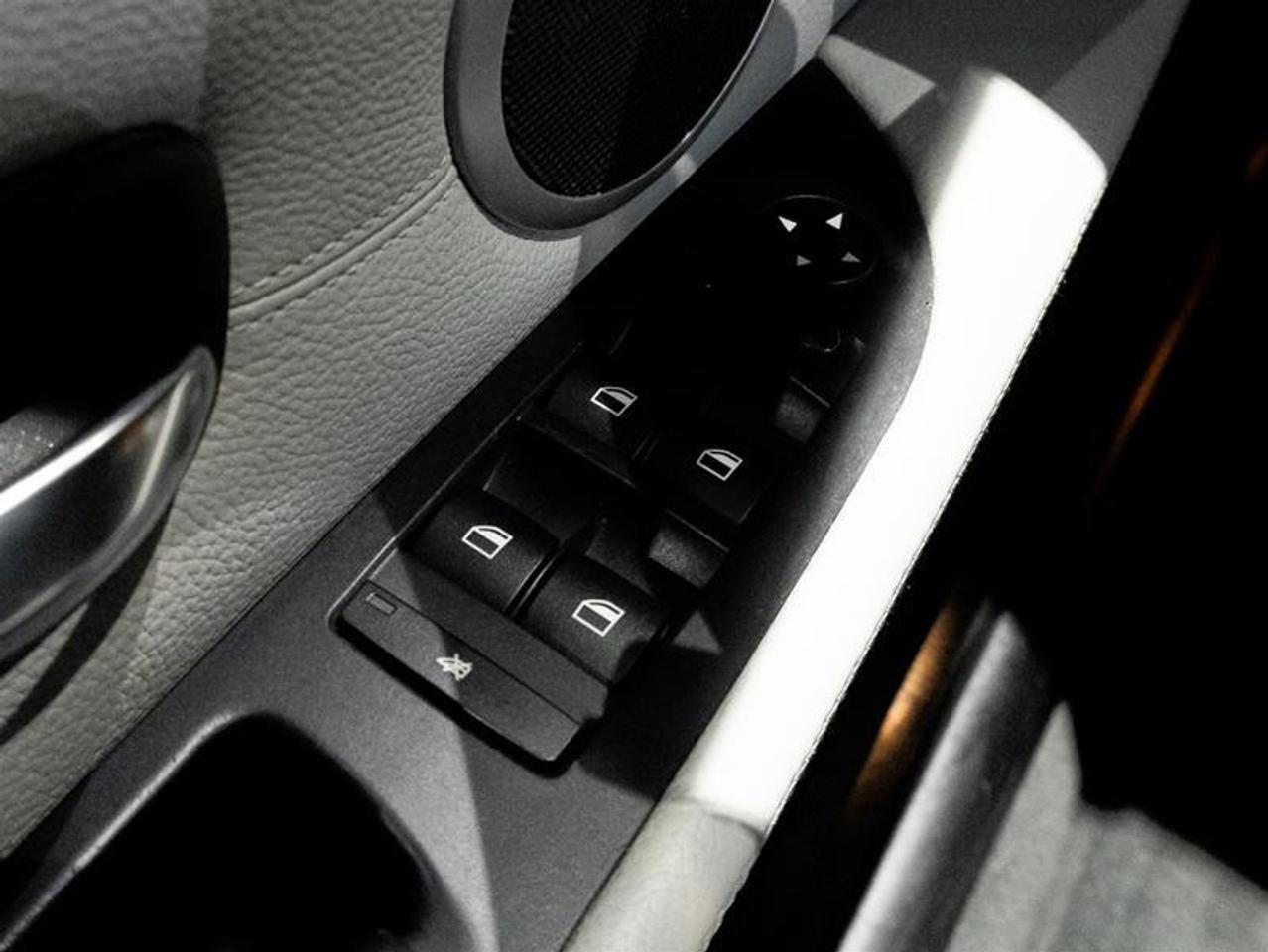 2009 BMW M5 Base 4dr Rear-wheel Drive Sedan Photo