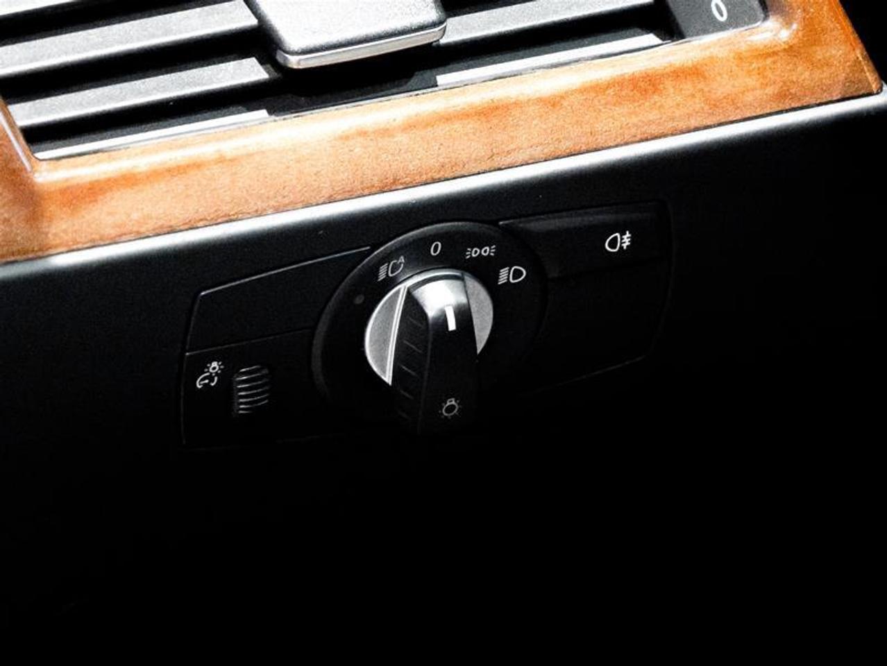 2009 BMW M5 Base 4dr Rear-wheel Drive Sedan Photo