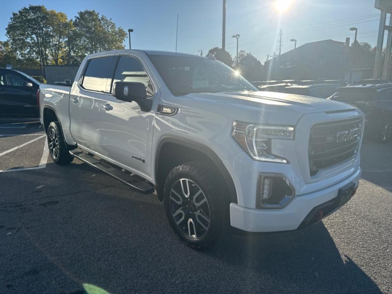 2022 GMC Sierra 1500 Limited Crew Cab Short Box 4-Wheel Drive AT4 Photo