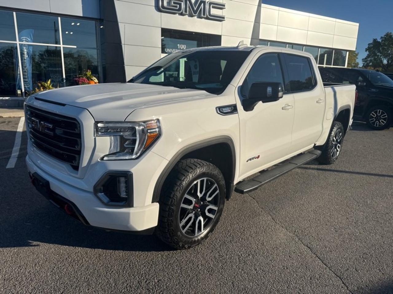 2022 GMC Sierra 1500 Limited Crew Cab Short Box 4-Wheel Drive AT4 Photo1