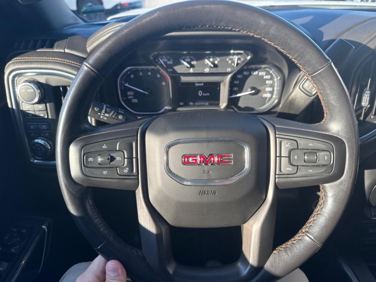 2022 GMC Sierra 1500 Limited Crew Cab Short Box 4-Wheel Drive AT4 Photo