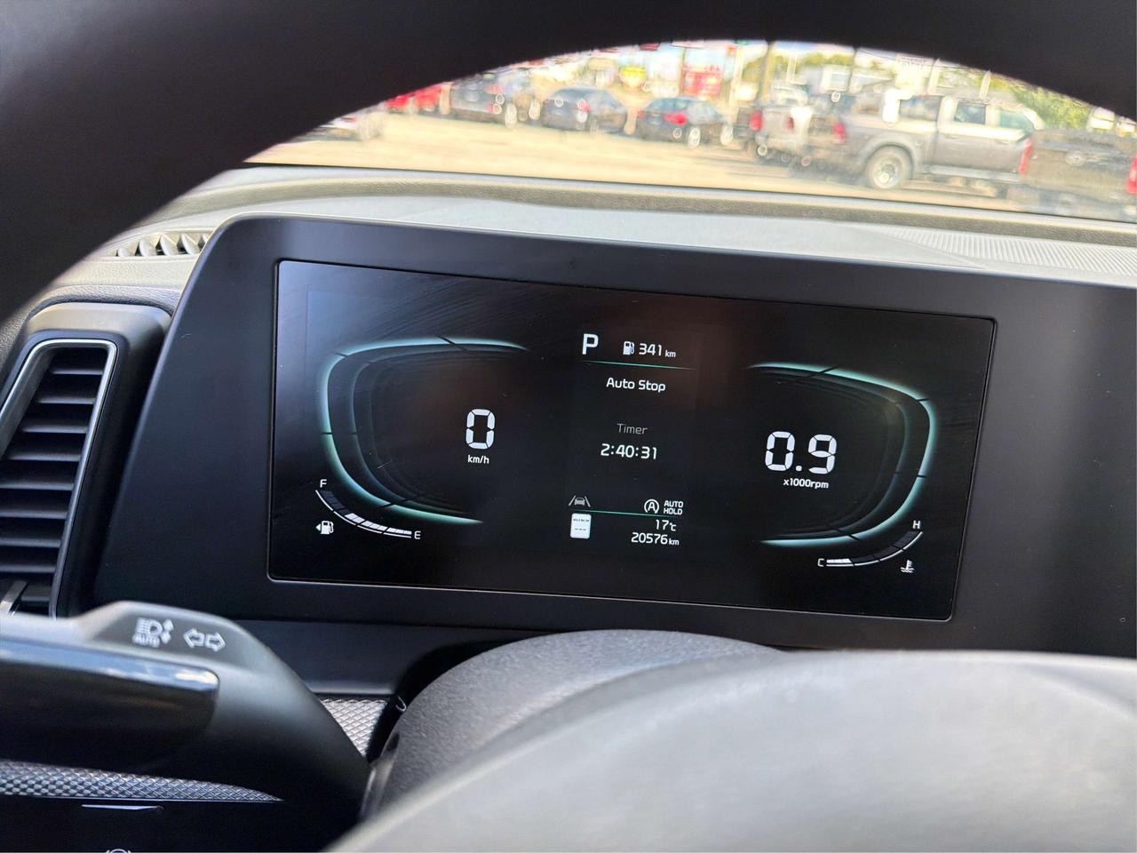 2025 Kia Sportage LX/CARPLAY/LOW KM/BUPCAM/WE FINANCE ALL CREDIT! Photo