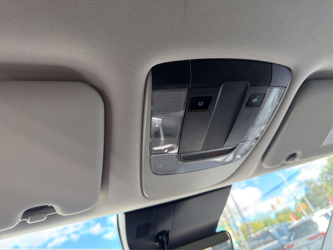 2025 Kia Sportage LX/CARPLAY/LOW KM/BUPCAM/WE FINANCE ALL CREDIT! Photo
