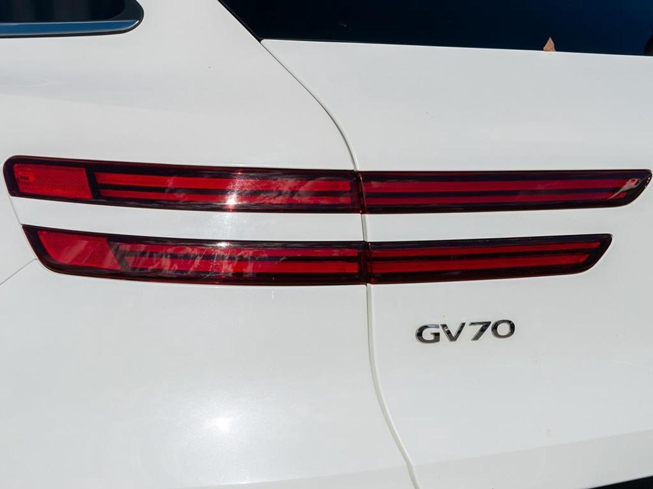 2023 Genesis GV70  Photo