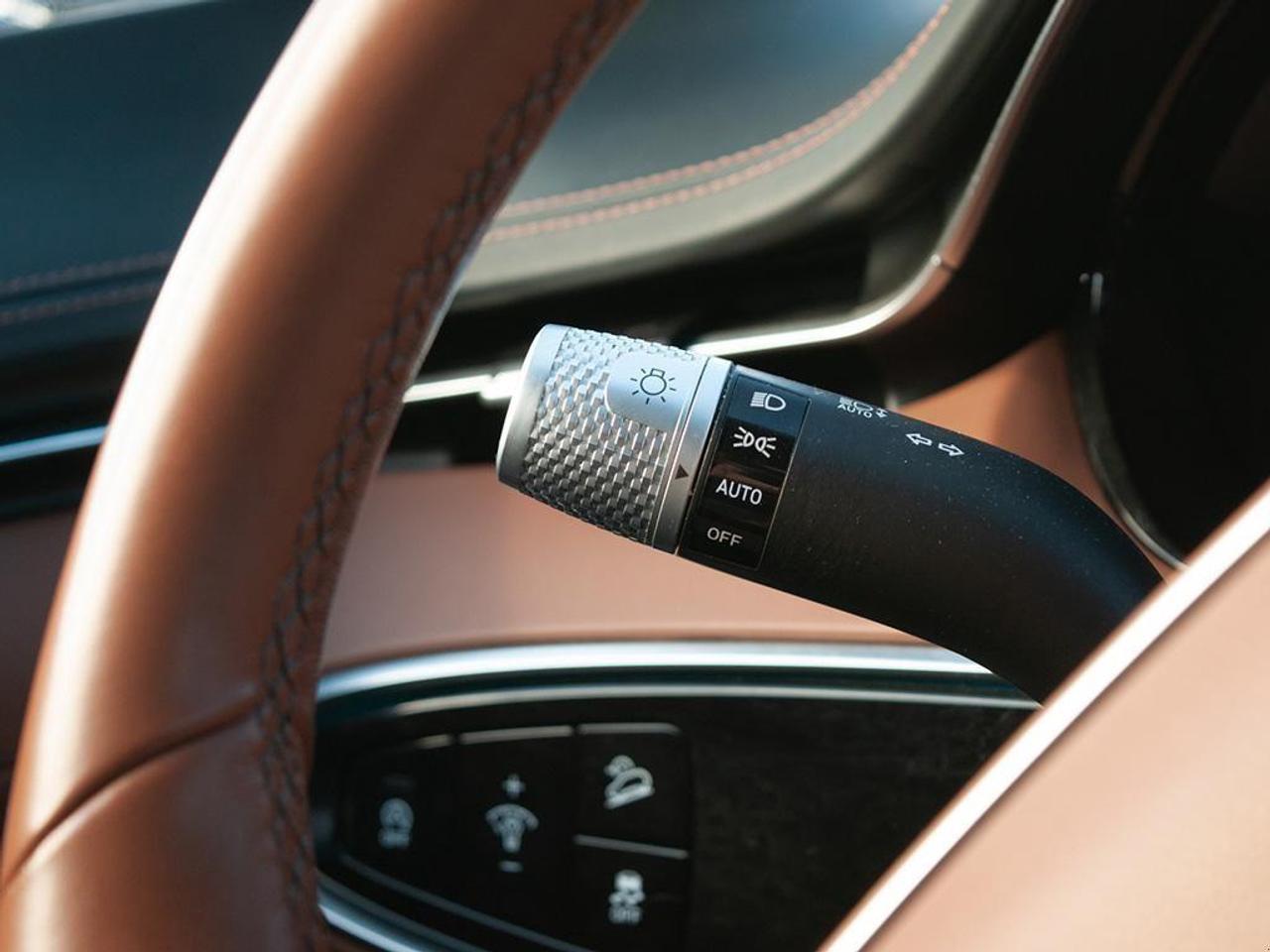 2023 Genesis GV70  Photo