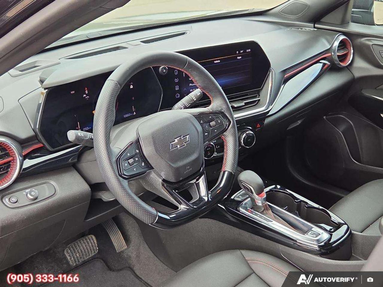 2025 Chevrolet Trax 2RS Apple CarPlay & Android Auto • Built-In Wi-Fi Hotspot • Remote Start System • Heated Front Seats • Power Driver Seat Photo