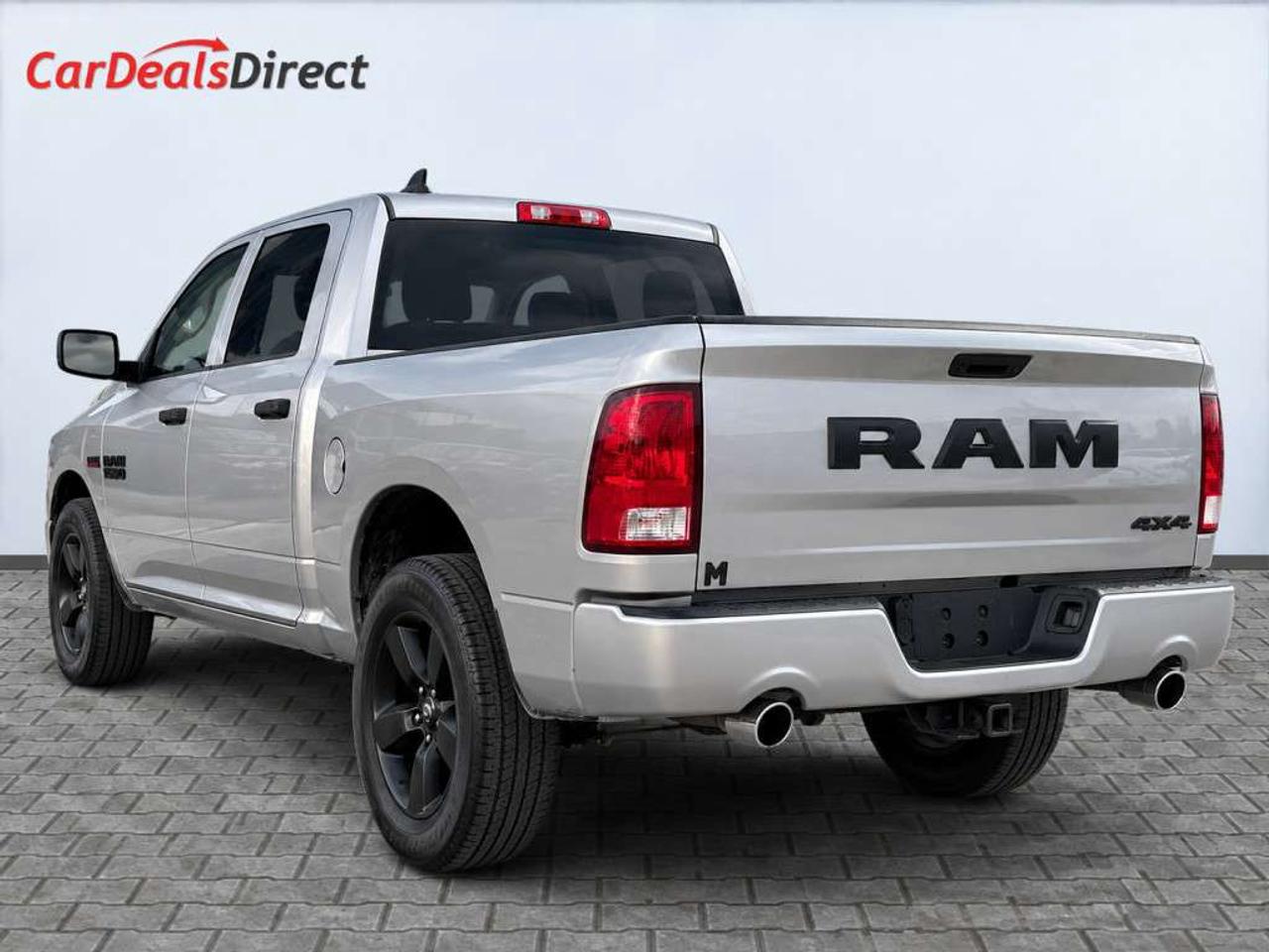 2019 RAM 1500 Express  4x4   5.7L HEMI   Bluetooth   Cruise Control   Tow Package   Backup Cam Photo4