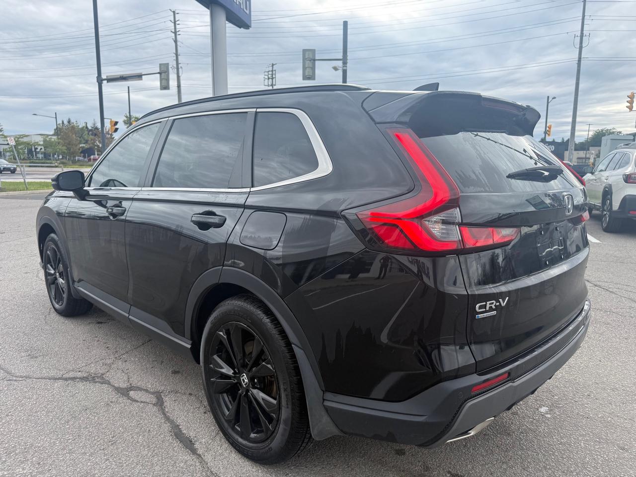 2025 Honda CR-V Hybrid Touring 4dr All-Wheel Drive Photo