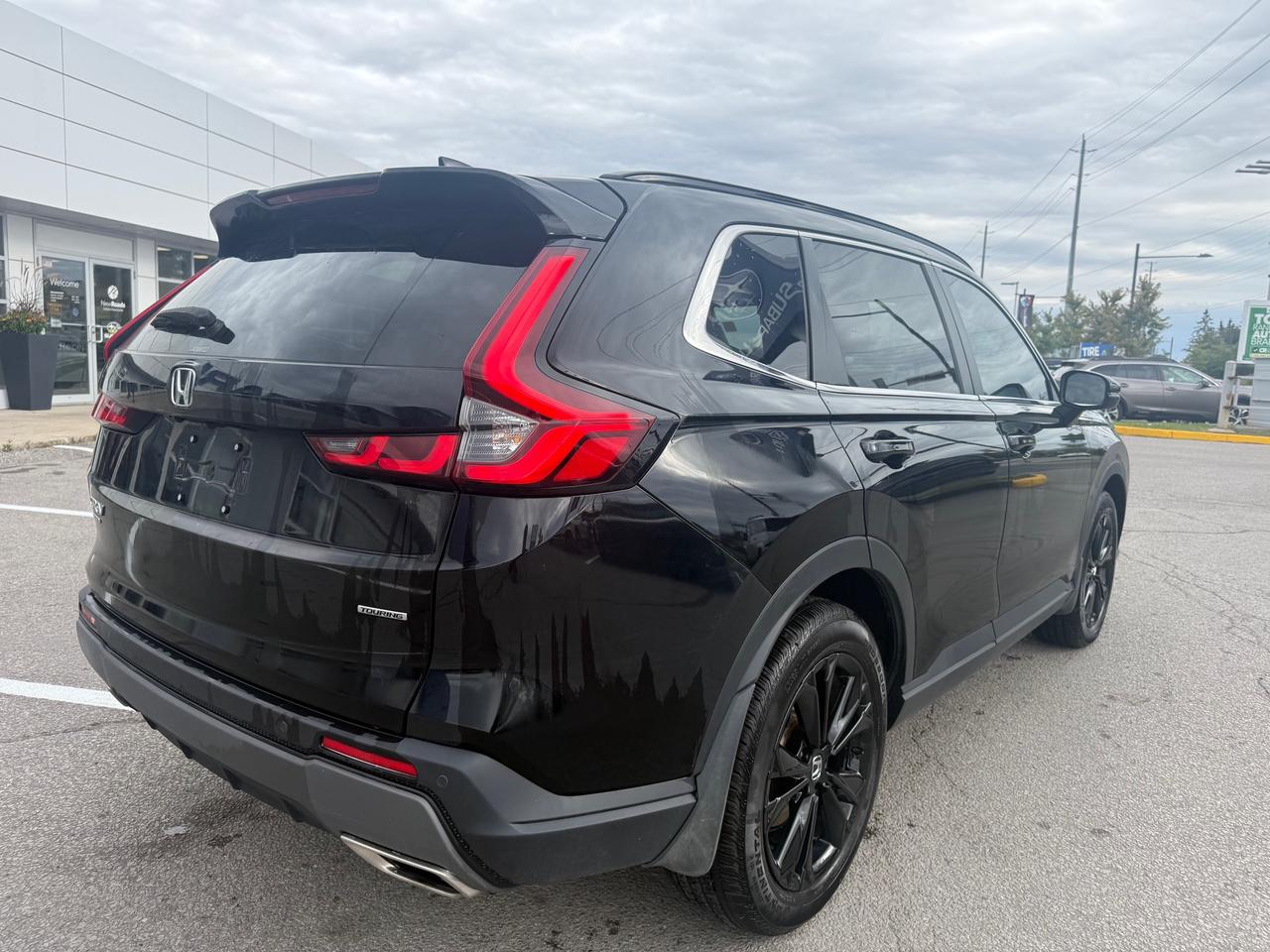 2025 Honda CR-V Hybrid Touring 4dr All-Wheel Drive Photo