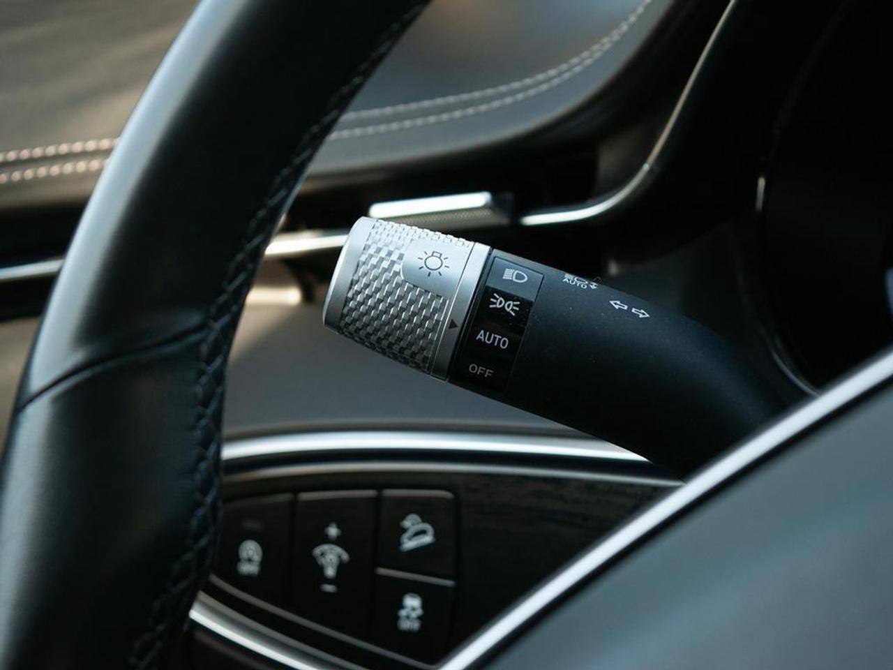 2024 Genesis GV70  Photo
