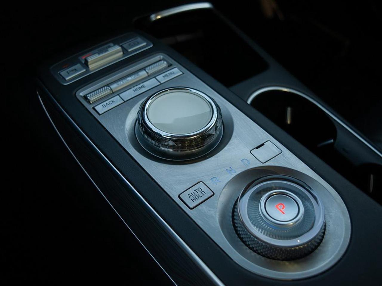 2024 Genesis GV70  Photo