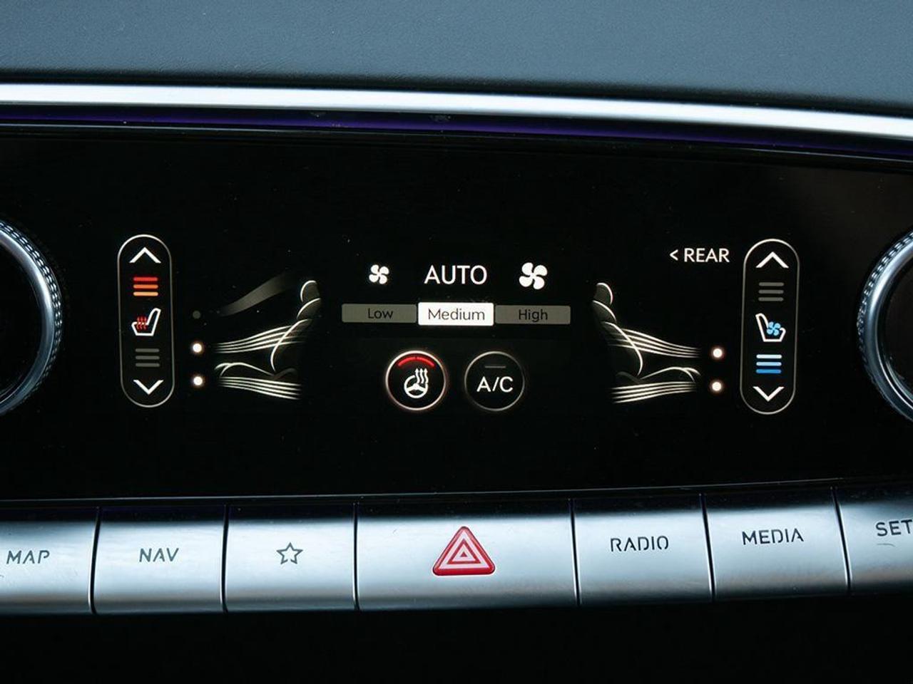2024 Genesis GV70  Photo