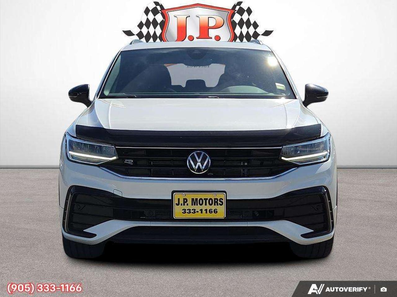 2024 Volkswagen Tiguan Comfortline R-Line Black Edition Apple CarPlay & Android Auto • Power Sunroof • Built-In Wi-Fi Hotspot • Remote Start Sys Photo1