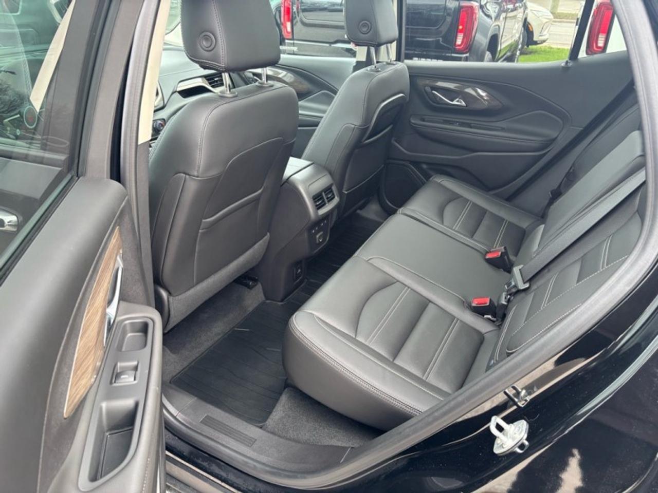 2024 GMC Terrain Denali 4dr All-Wheel Drive Photo