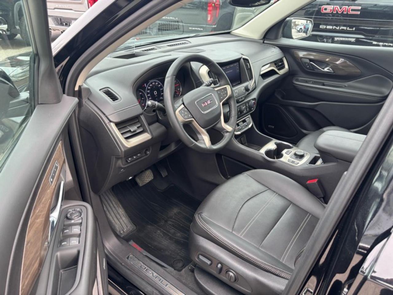 2024 GMC Terrain Denali 4dr All-Wheel Drive Photo