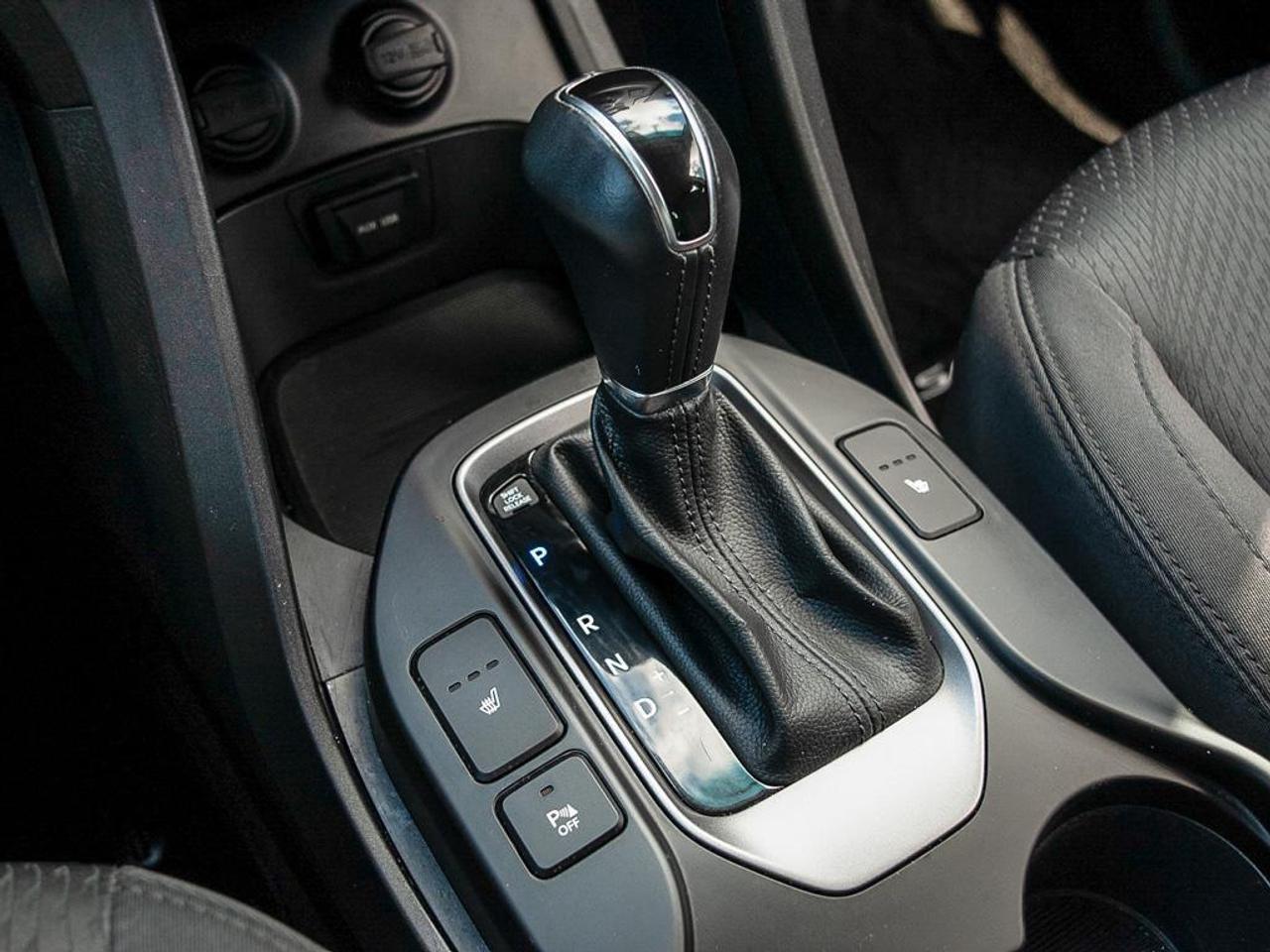 2015 Hyundai Santa Fe Sport  Photo