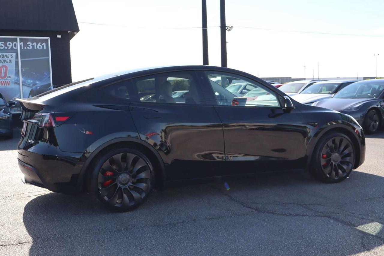 2022 Tesla Model Y Performance   Dual Motor   AWD   White Interior   No Accident Photo