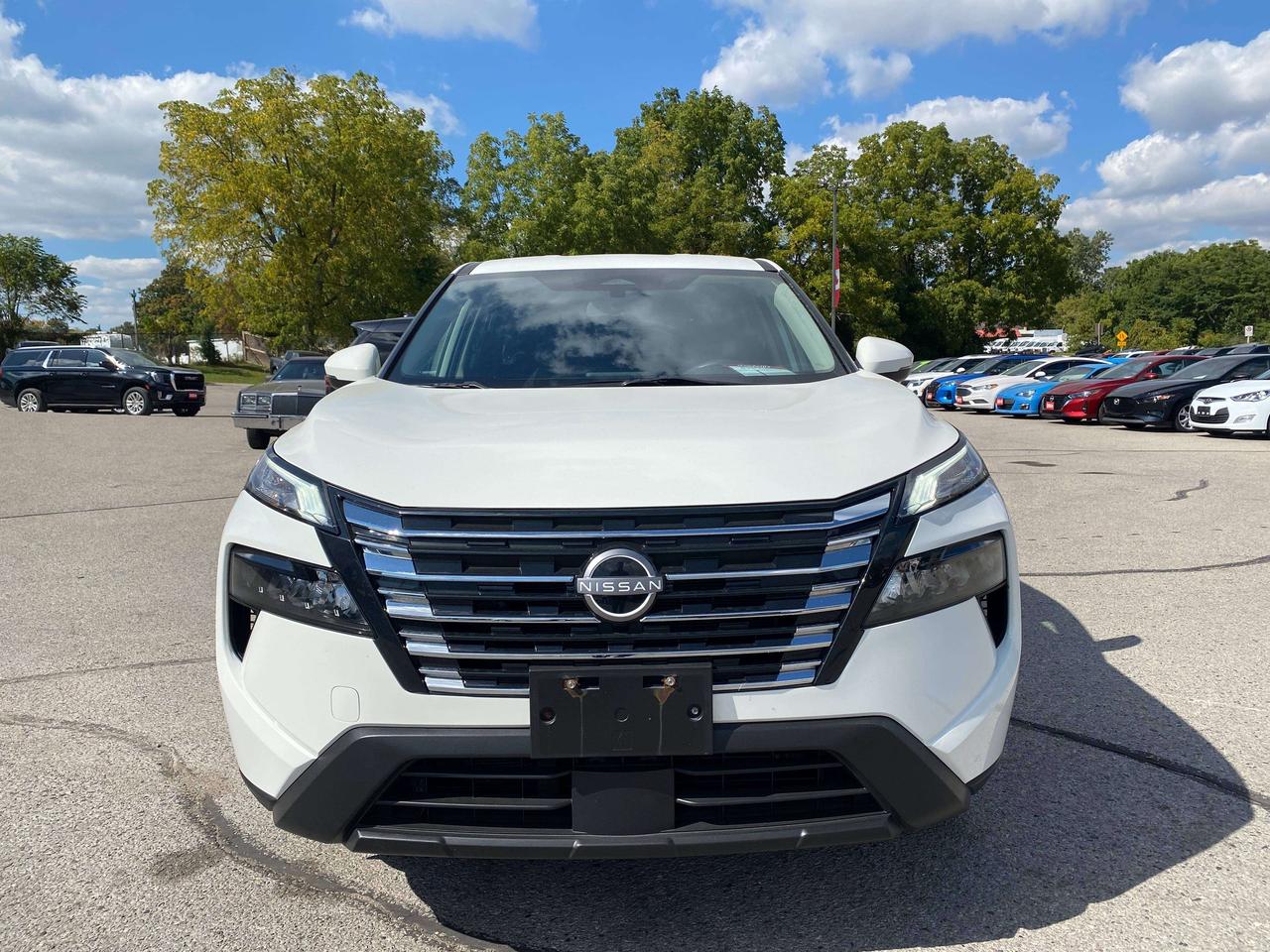 2024 Nissan Rogue S, REMOTE START, BACK UP CAMERA, CLEAN CARFAX! Photo