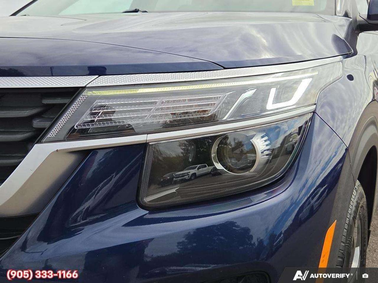 2021 Kia Seltos LX Apple CarPlay & Android Auto • Heated Front Seats • Lane Assist • Keyless Entry • Alloy Wheels Photo