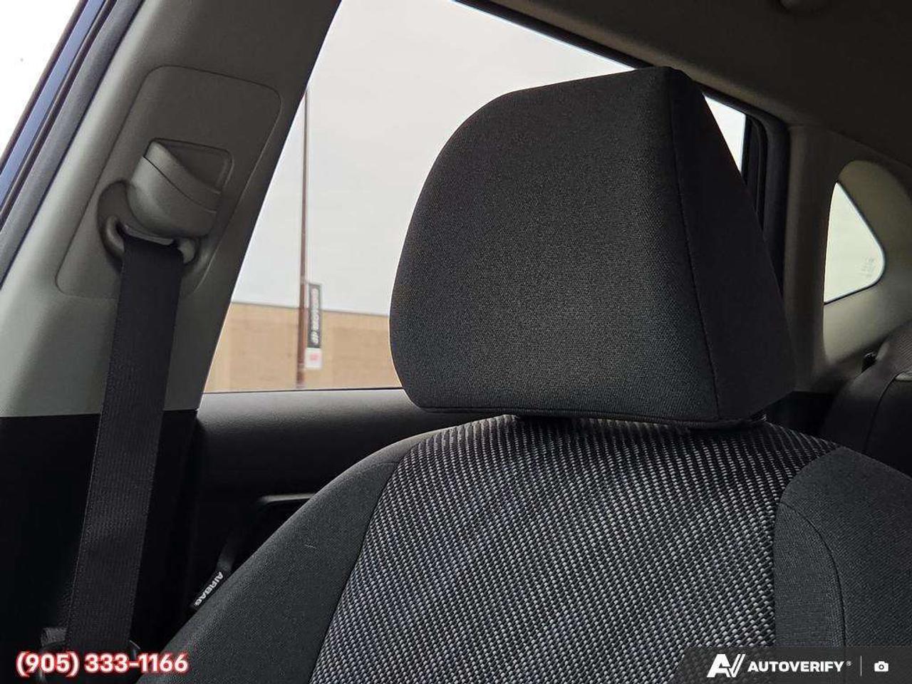 2021 Kia Seltos LX Apple CarPlay & Android Auto • Heated Front Seats • Lane Assist • Keyless Entry • Alloy Wheels Photo